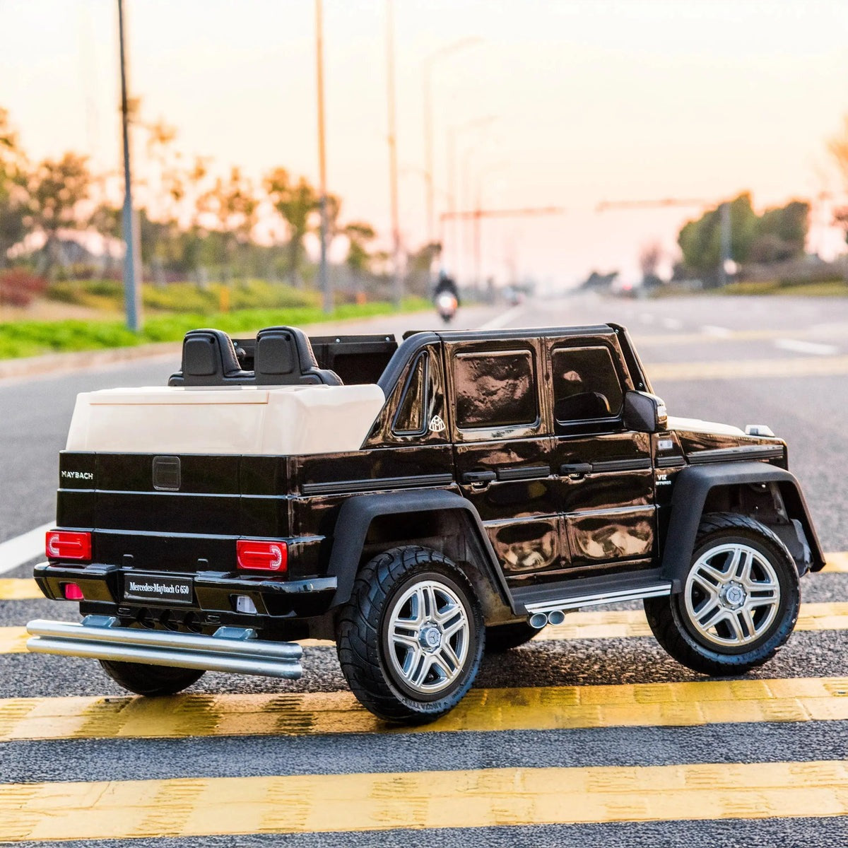 Mercedes Maybach G650 12V